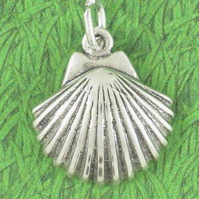 SCALLOP SHELL Sterling Silver Charm